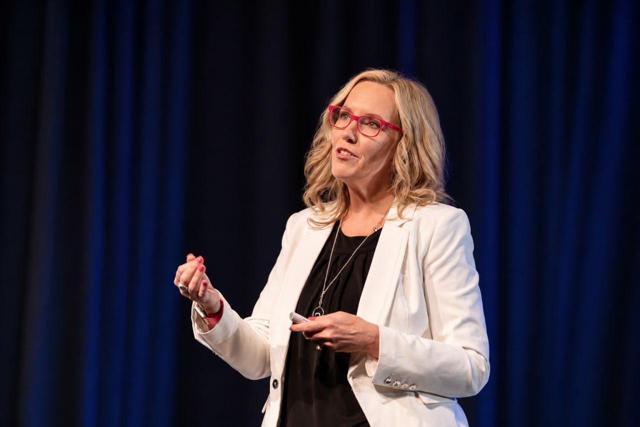Shawna Suckow speaking at conference
